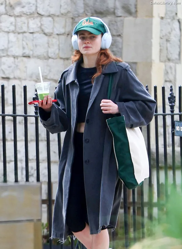 Sadie Sink photo 15 of 1907