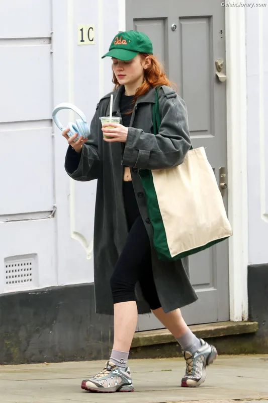 Sadie Sink photo 16 of 1907