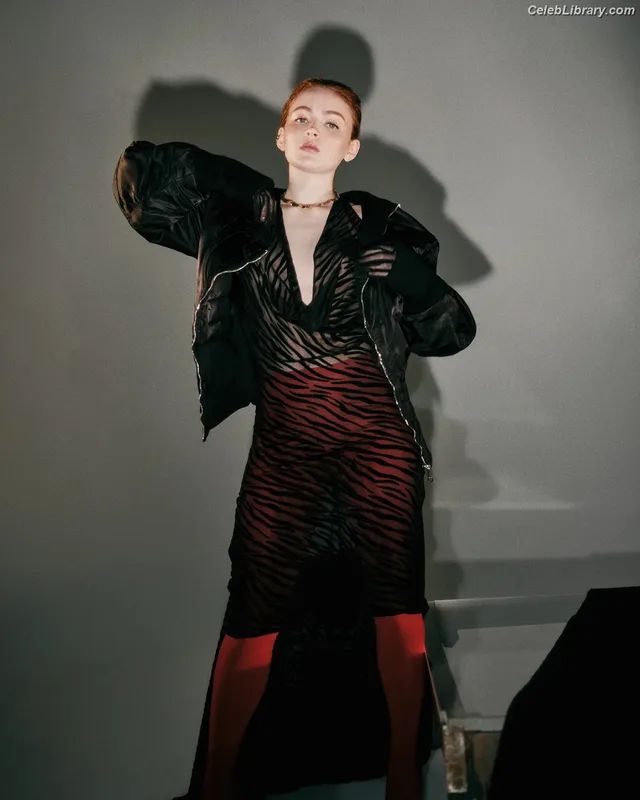 Sadie Sink photo 7 of 1907