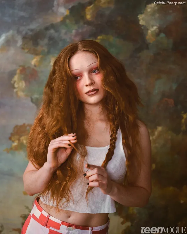 Sadie Sink photo 16 of 1907