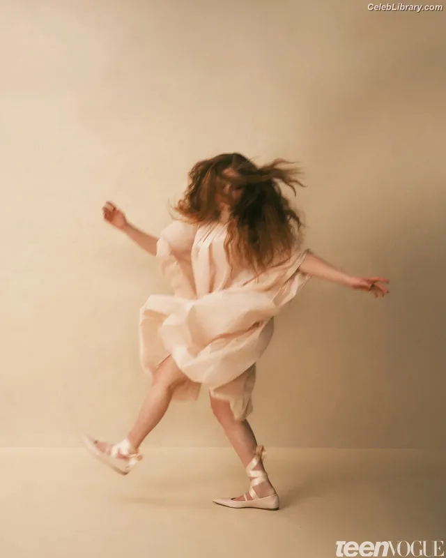 Sadie Sink photo 19 of 1907