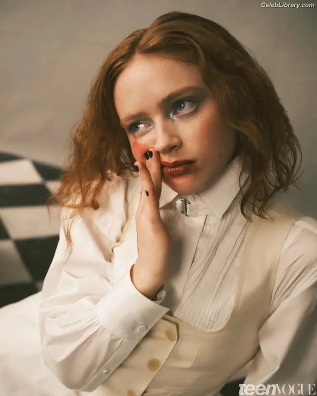 Sadie Sink photo 20 of 1907