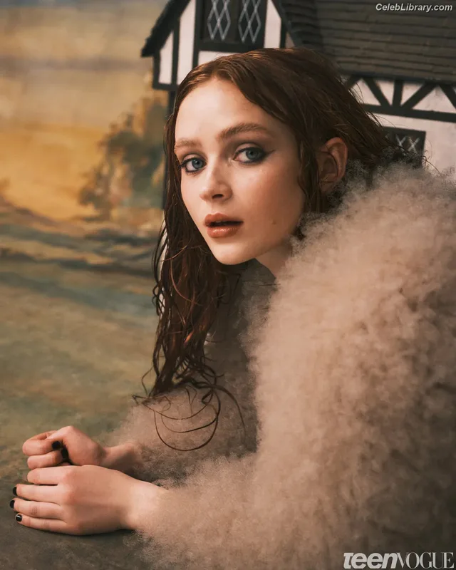 Sadie Sink photo 21 of 1907