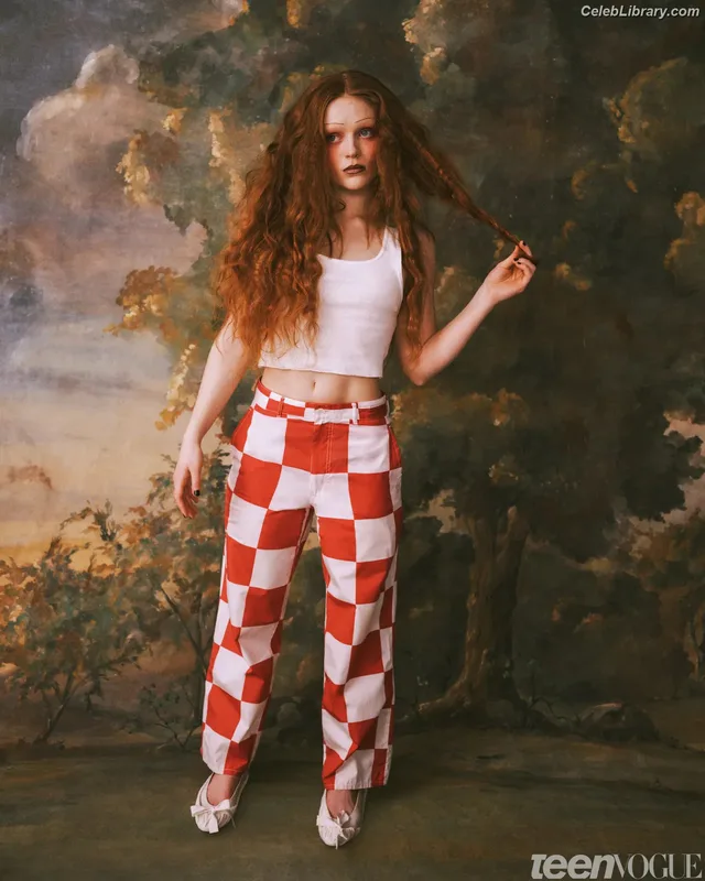 Sadie Sink photo 24 of 1907