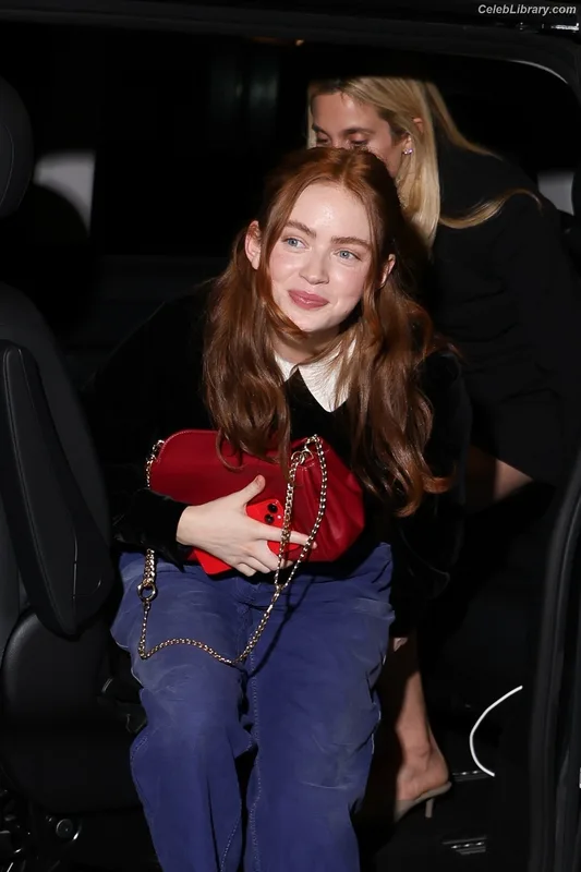 Sadie Sink photo 14 of 1907