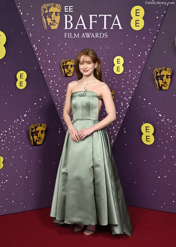 Sadie Sink photo 8 of 1907