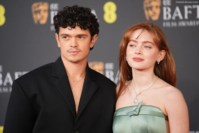 Sadie Sink photo 19 of 1907