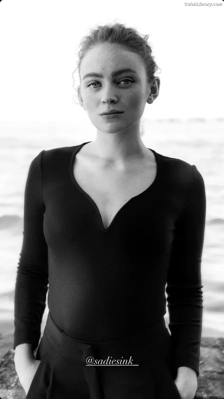 Sadie Sink photo 1 of 1907
