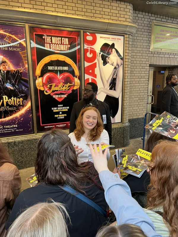 Sadie Sink photo 3 of 1907
