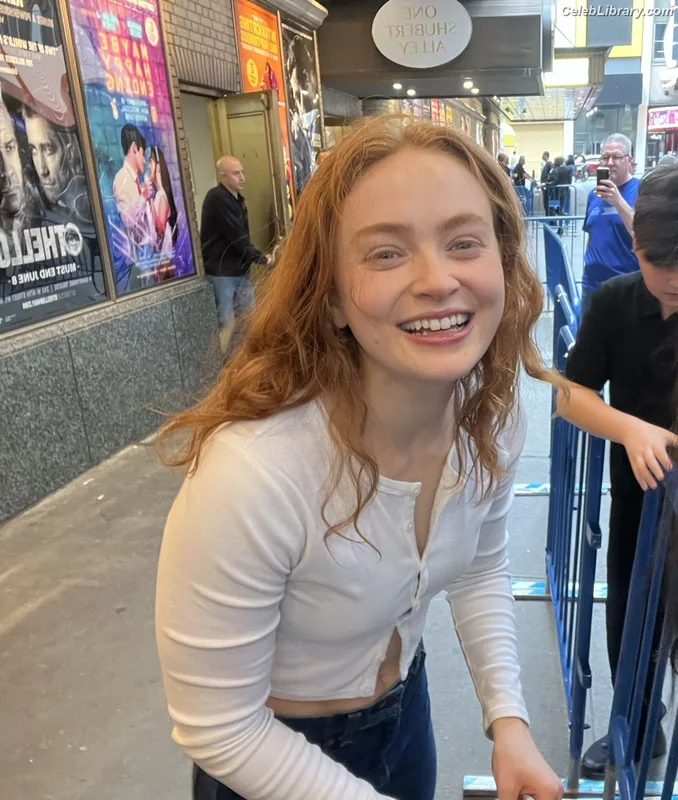 Sadie Sink photo 20 of 1907