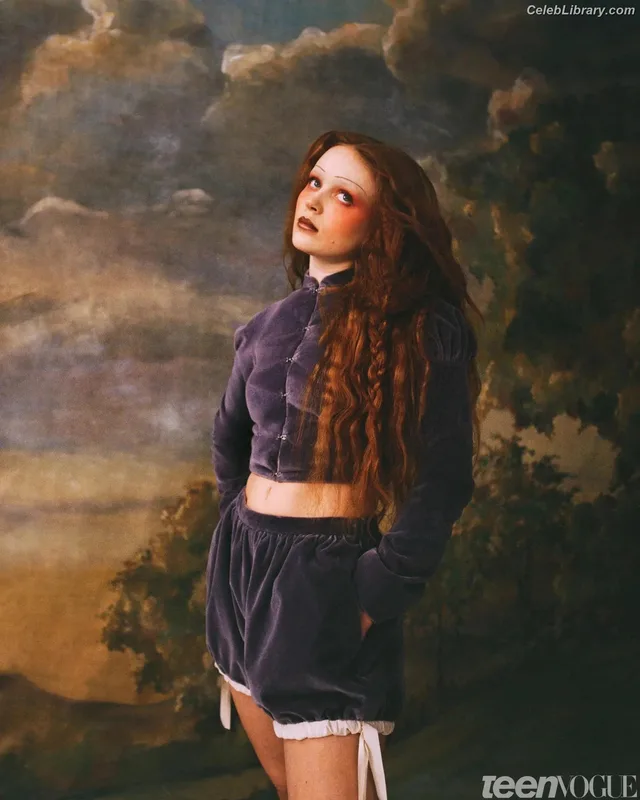 Sadie Sink photo 17 of 1907