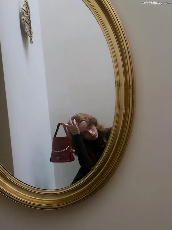 Sadie Sink photo 8 of 1907