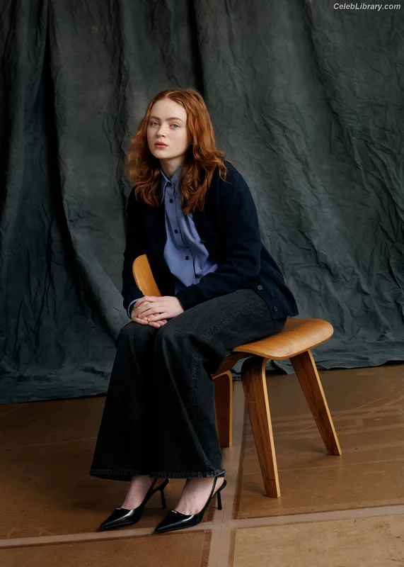 Sadie Sink photo 8 of 1907