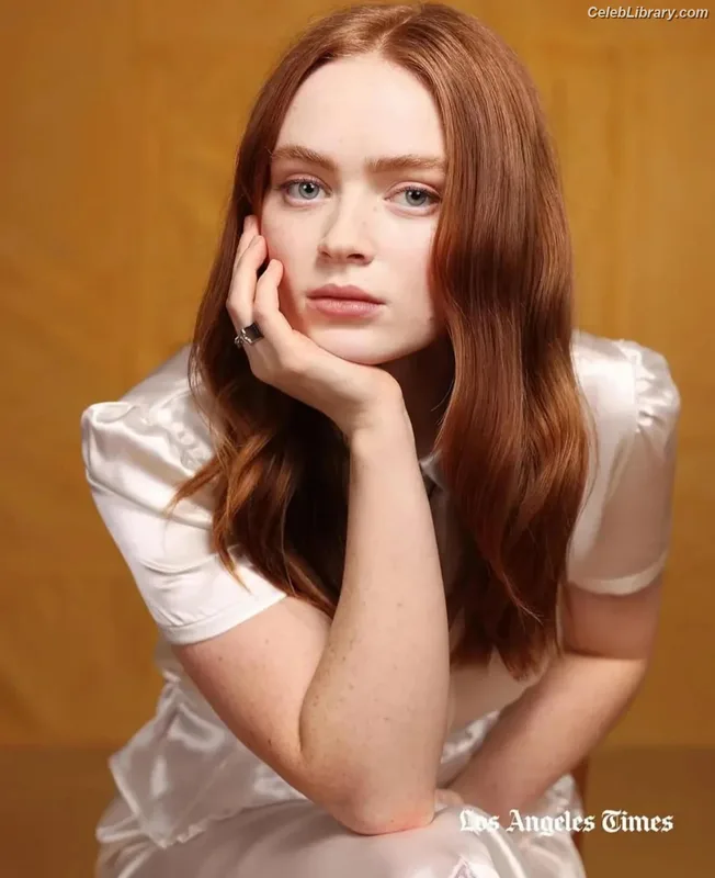 Sadie Sink photo 13 of 1907