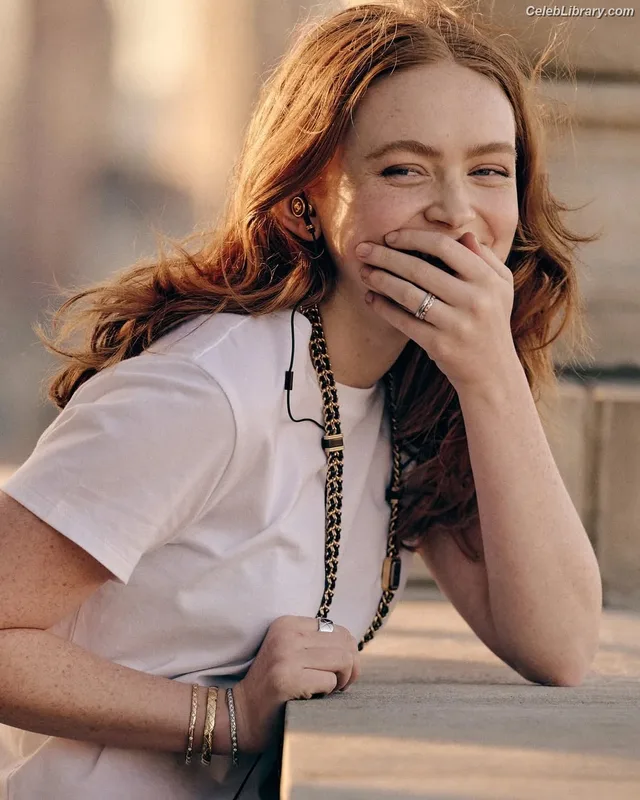 Sadie Sink photo 22 of 1907