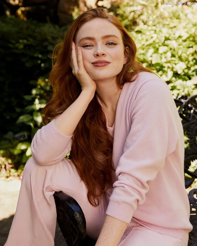 Sadie Sink photo 9 of 1907