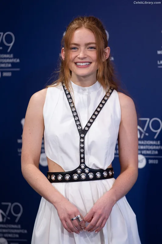 Sadie Sink photo 4 of 1907