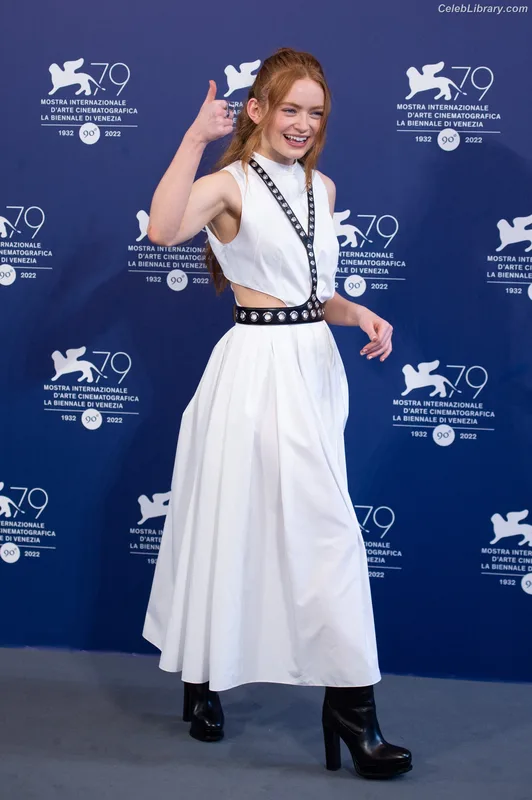 Sadie Sink photo 24 of 1907