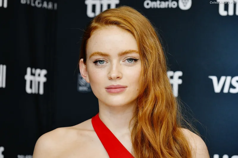 Sadie Sink photo 22 of 1907