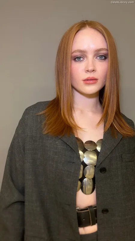 Sadie Sink photo 24 of 1907