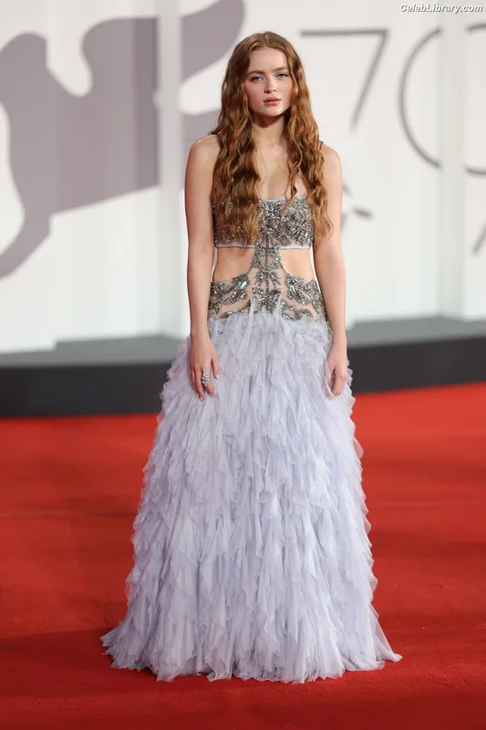 Sadie Sink photo 4 of 1907