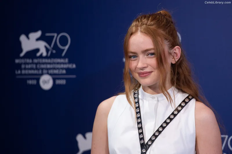 Sadie Sink photo 18 of 1907