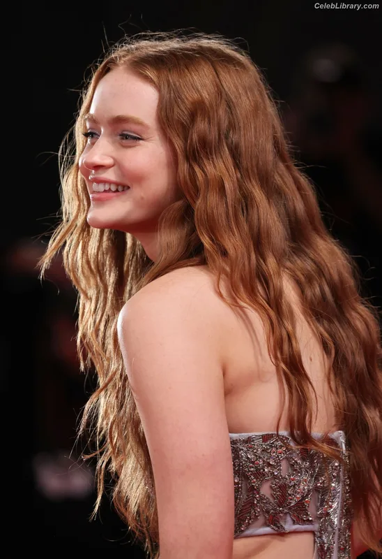 Sadie Sink photo 22 of 1907