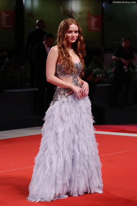 Sadie Sink photo 4 of 1907