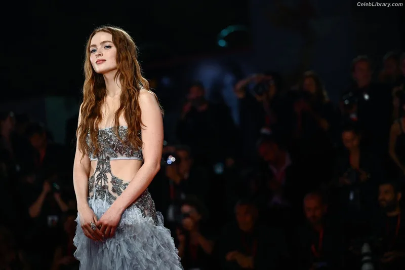 Sadie Sink photo 17 of 1907