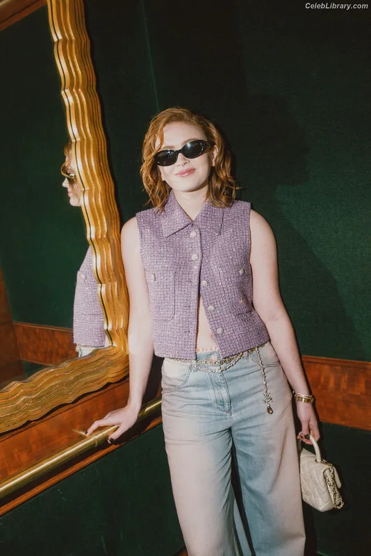 Sadie Sink photo 22 of 1907