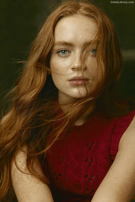 Sadie Sink photo 4 of 1907