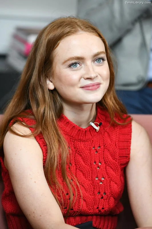 Sadie Sink photo 15 of 1907