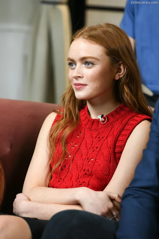 Sadie Sink photo 16 of 1907