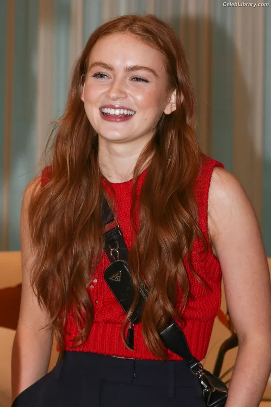 Sadie Sink photo 20 of 1907