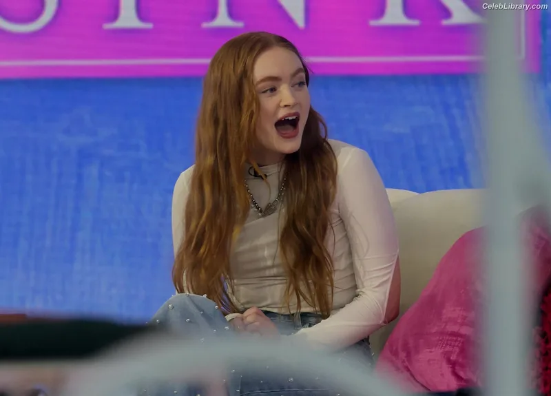 Sadie Sink photo 7 of 1907