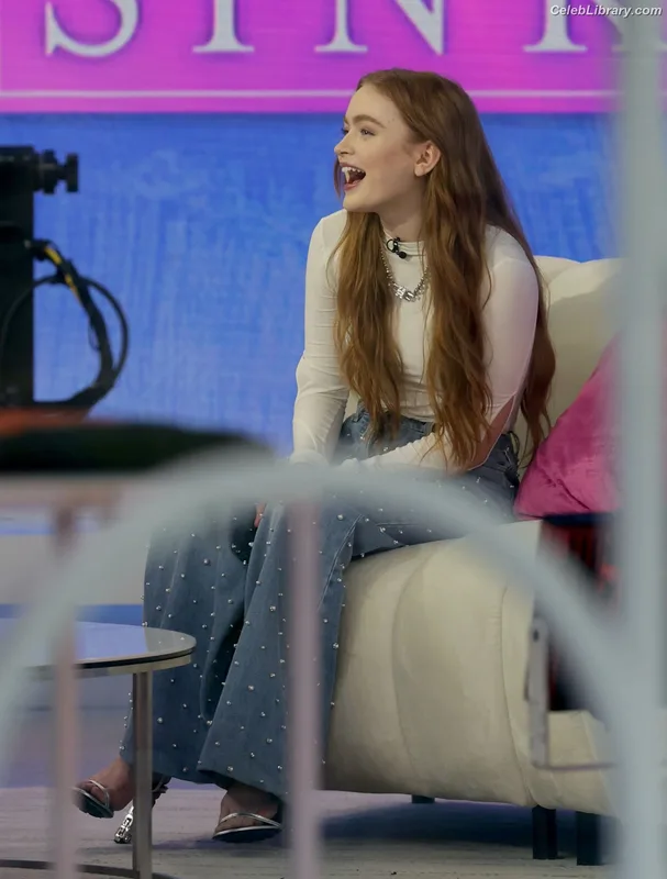 Sadie Sink photo 8 of 1907