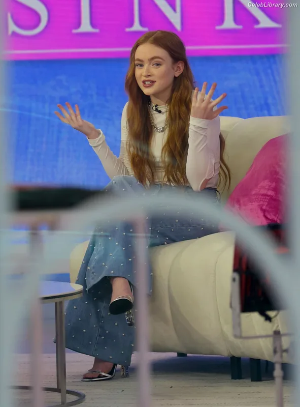 Sadie Sink photo 12 of 1907