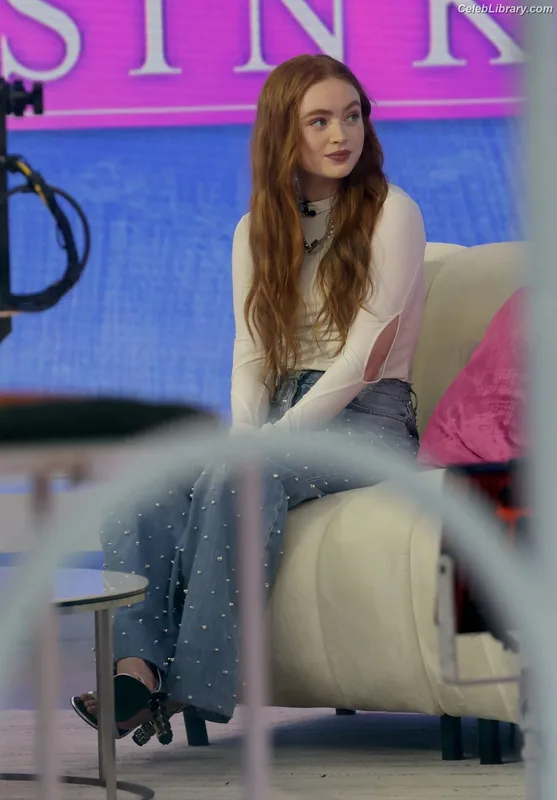 Sadie Sink photo 16 of 1907