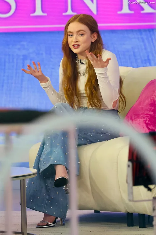 Sadie Sink photo 17 of 1907