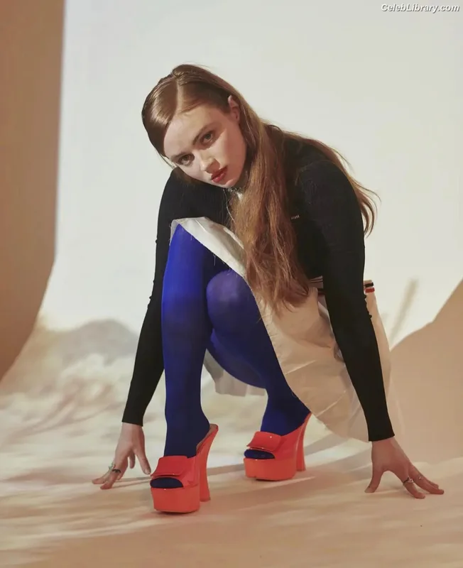 Sadie Sink photo 17 of 1907