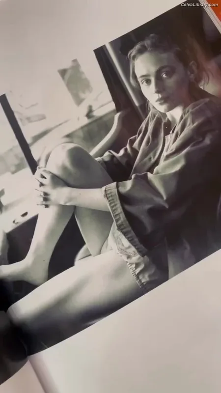 Sadie Sink photo 19 of 1907