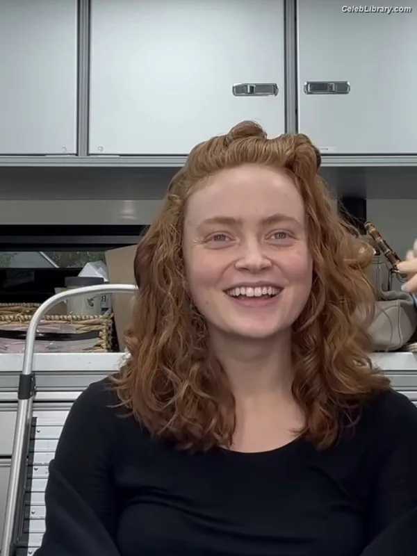 Sadie Sink photo 21 of 1907