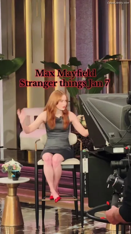 Sadie Sink photo 2 of 1907