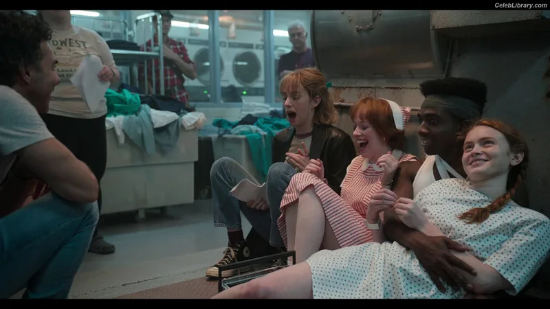 Sadie Sink photo 8 of 1907