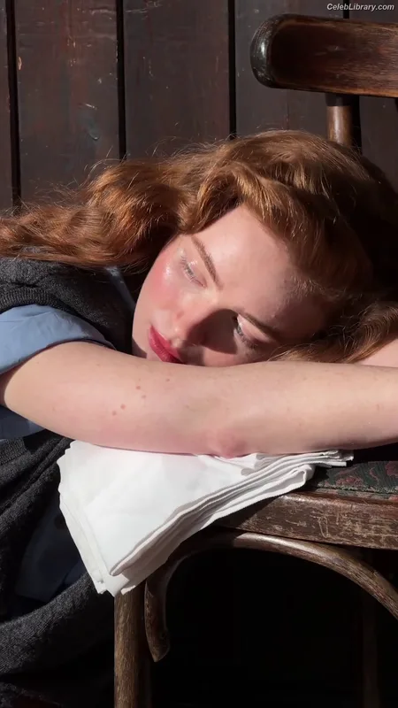 Sadie Sink photo 16 of 1907