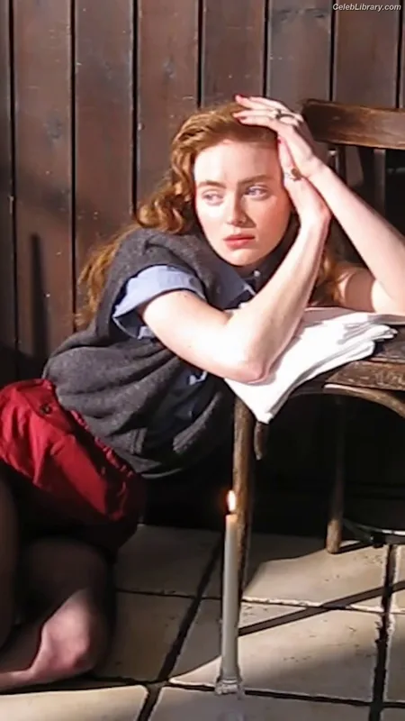Sadie Sink photo 21 of 1907