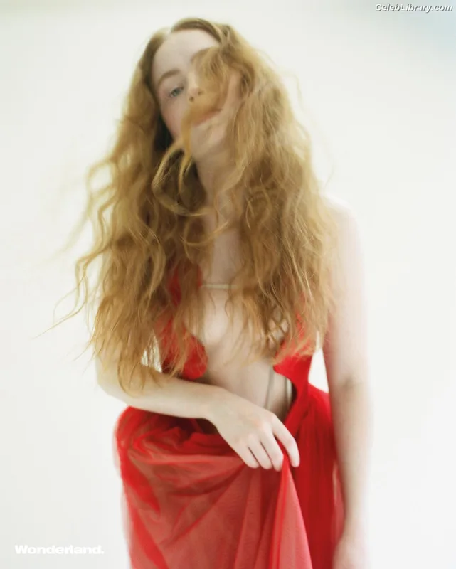 Sadie Sink photo 4 of 1907