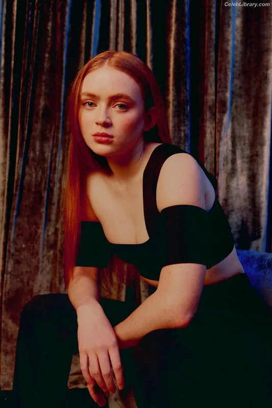 Sadie Sink photo 10 of 1907
