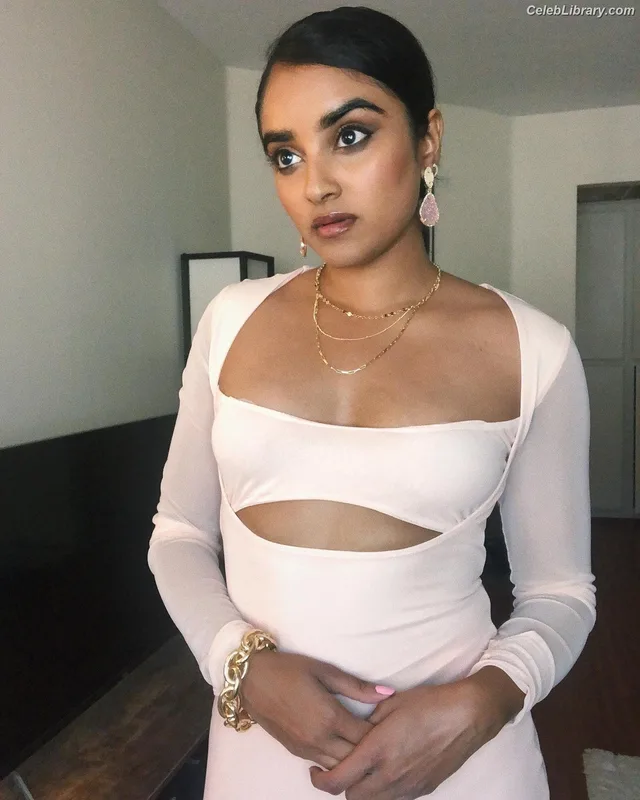 Sahana Srinivasan photo 5 of 54