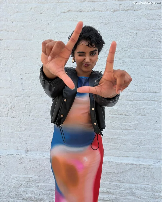 Sahana Srinivasan photo 18 of 54